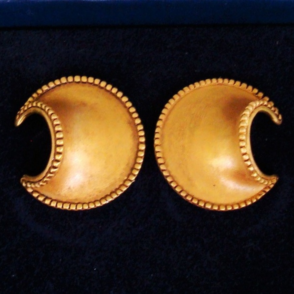 African crescent pierced gold earrings NWOT